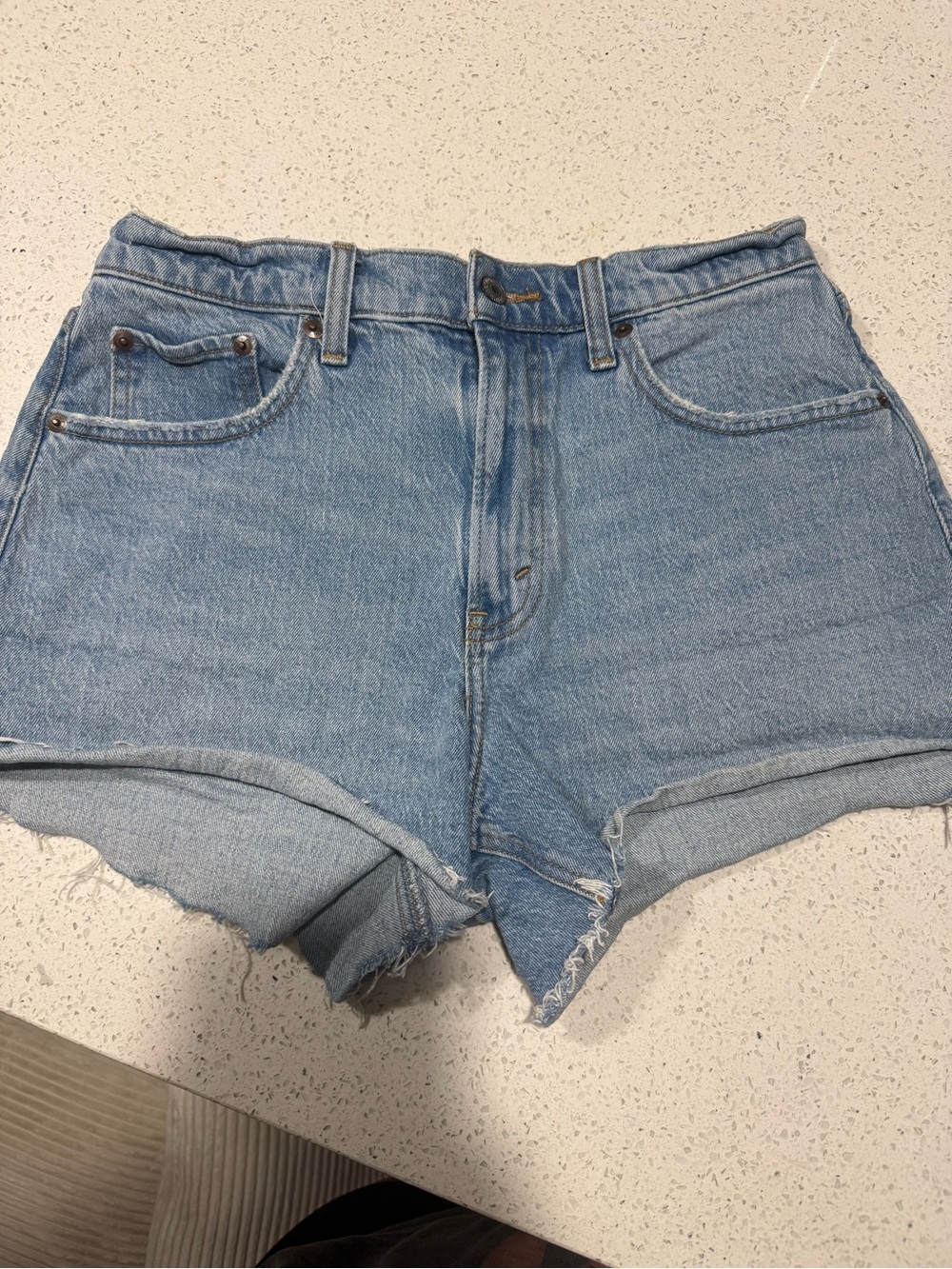 Abercrombie & Fitch Light Blue Frayed High-Rise Denim Shorts - Picture 1 of 3